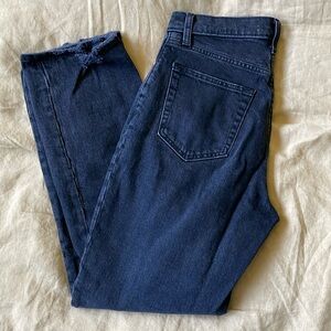 Abercrombie and Fitch - 90’s Straight Ultra High Rise, Curve Love. size 27